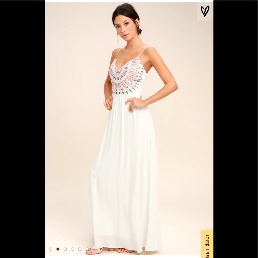 Lulu’s Ascension Island White Embroidered Maxi Sm